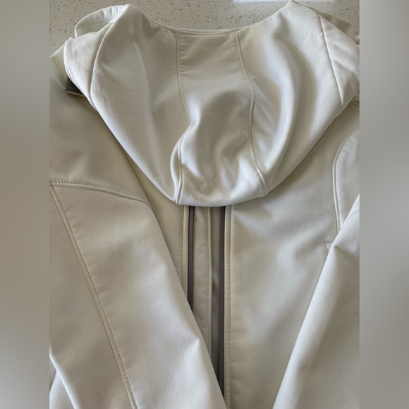 Kirkland Signature White Fleece Jacket - Picture 4 of 5